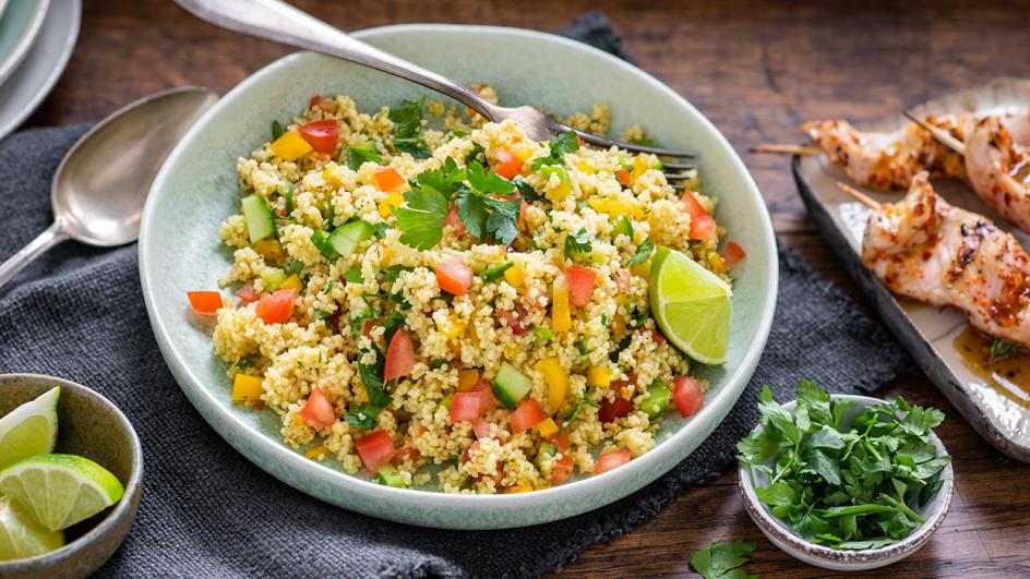 Ricetta Cous cous di verdure con pomodori, peperoni e cetrioli