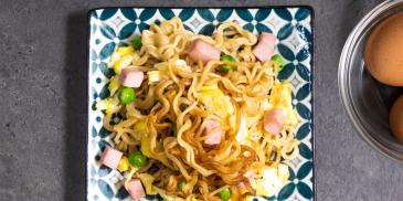 Noodles Pollo alla Cantonese