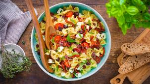 Ricetta Pasta fredda con pomodorini mediterranea